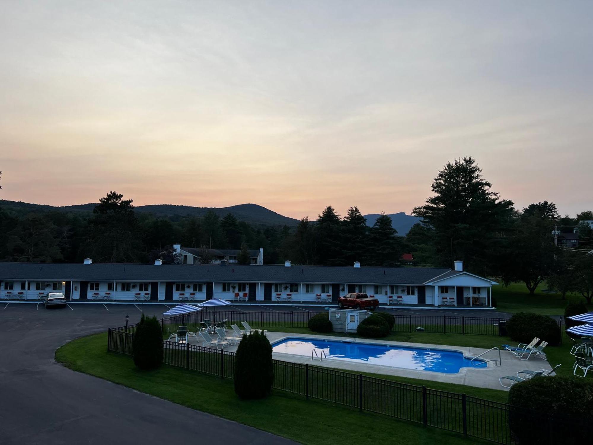 Stowe Motel & Snowdrift Esterno foto